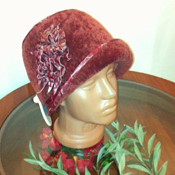 Пошив шапок из меха в Санкт-Петербурге